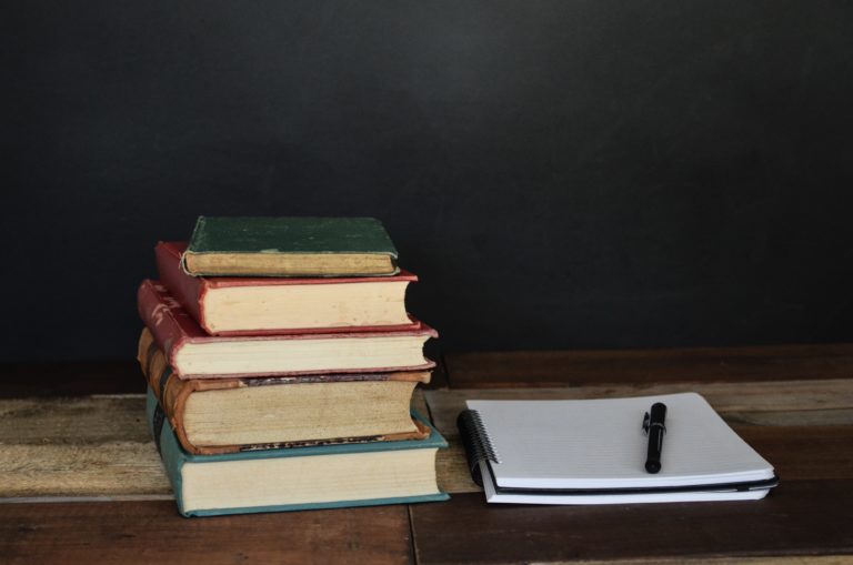Pastors Should Be Theologians